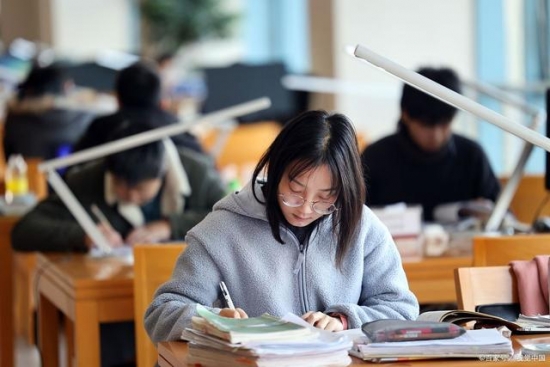云图片